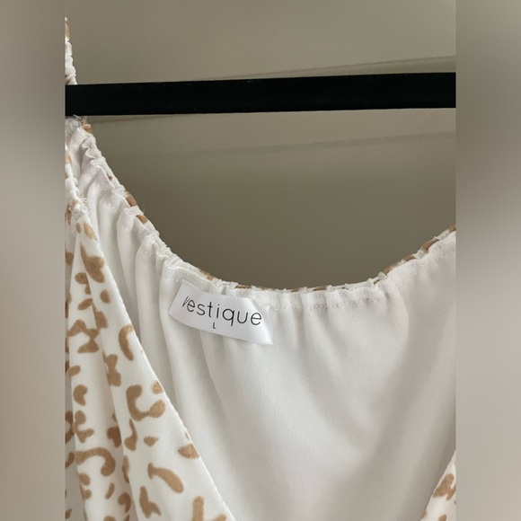 Vestique Leopard Peplum Top - Picture 2 of 5